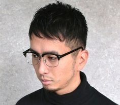 メガネに合う髪型 お洒落にキマるメンズのショート7選 男の髪型特集